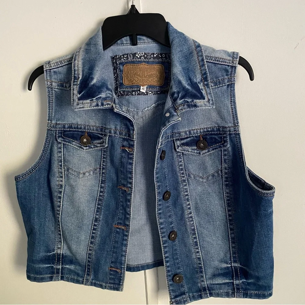 Wallflower Women’s Sleeveless Blue Denim Vest Size XL - Picture 1 of 7